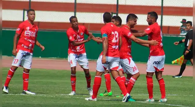 Cienciano derrotó 3-2 al Santos FC por la segunda fecha del Cuadrangular Final por el Ascenso a la Primera División Cienciano derrotó 3-2 al Santos FC por la segunda fecha del Cuadrangular Final por el Ascenso a la Primera División