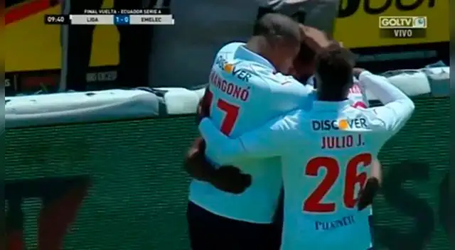 LDU vs Emelec EN VIVO: Julio abrió la cuenta a los 10' del primer tiempo. 