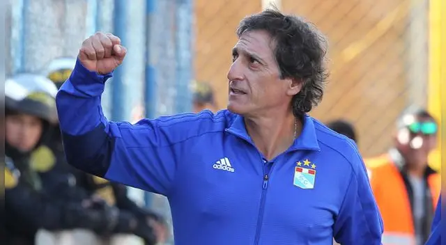 Sporting Cristal y su emotivo homenaje a Mario Salas tras partir a Colo Colo