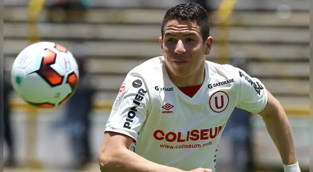Adrián Ugarriza, durante un partido de Universitario.