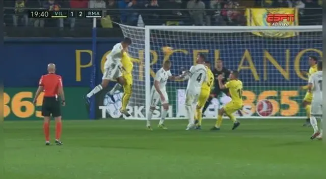 Real Madrid logró dar vuelta al Villarreal gracias a un certero cabezazo de Raphaël Varane. 