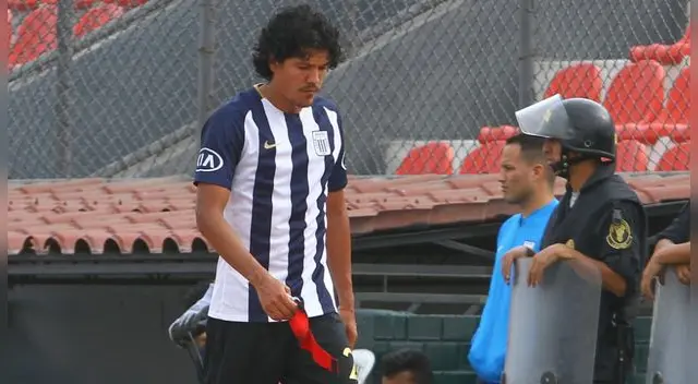 'Neka' Vílchez: "Nadie de Alianza Lima tuvo la delicadeza de decirme, hasta aquí nomás" 'Neka' Vílchez: "Nadie de Alianza Lima tuvo la delicadeza de decirme, hasta aquí nomás"