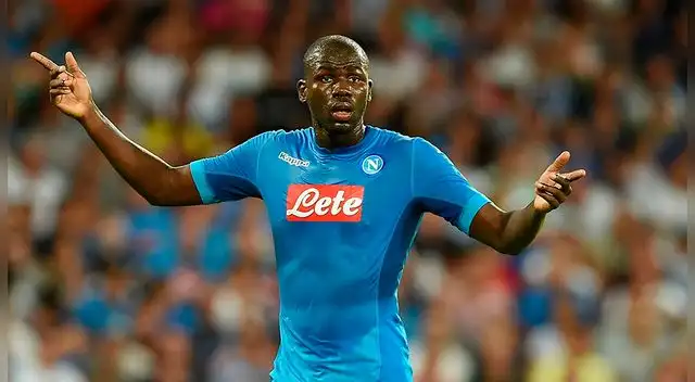 Napoli: Kalidou Koulibaly, pretendido por el Real Madrid, Barcelona y Manchester United Napoli: Kalidou Koulibaly, pretendido por el Real Madrid, Barcelona y Manchester United