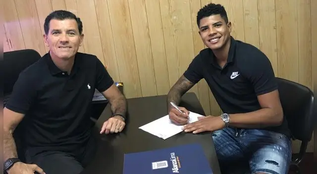 Alianza Lima oficializó a Wilder Cartagena como nuevo jale para el Descentralizado 2019 Alianza Lima oficializó a Wilder Cartagena como nuevo jale para el Descentralizado 2019