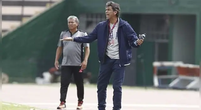 Juan Carlos Bazalar quiere dirigir a Cienciano y clasificarlo a Primera División Juan Carlos Bazalar quiere dirigir a Cienciano y clasificarlo a Primera División