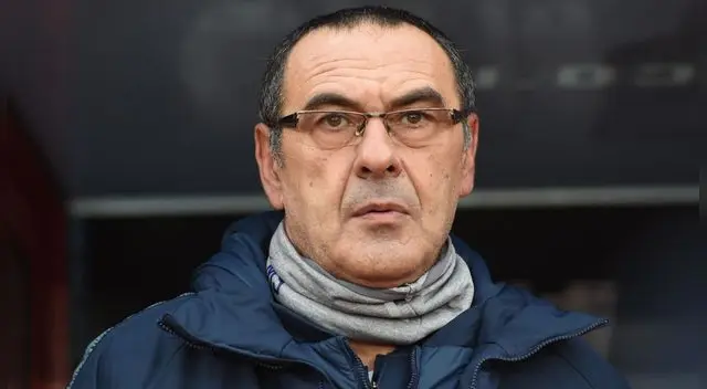Maurizio Sarri cargó contra el Bayern tras confirmar interés en joven promesa.