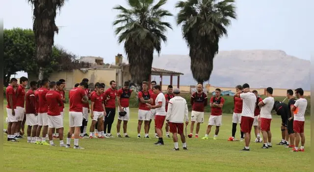 Universitario y las postales de una nueva jornada de entrenamiento en Campo Mar. Universitario y las postales de una nueva jornada de entrenamiento en Campo Mar.