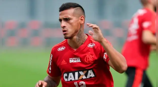 Miguel Trauco estuvo en agenda del Fenerbahce en agosto del 2018. 