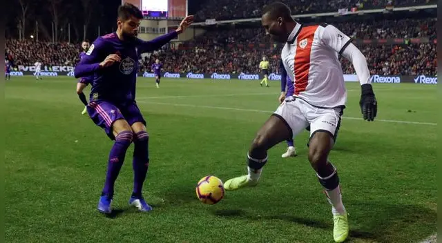 Luis Advíncula quedó en el 11 ideal de la jornada de la Liga Santander