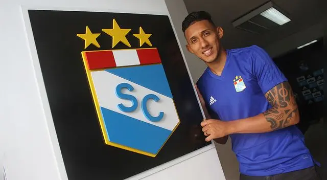Christofer Gonzales firmó por cuatro temporadas con Sporting Cristal. Christofer Gonzales firmó por cuatro temporadas con Sporting Cristal.