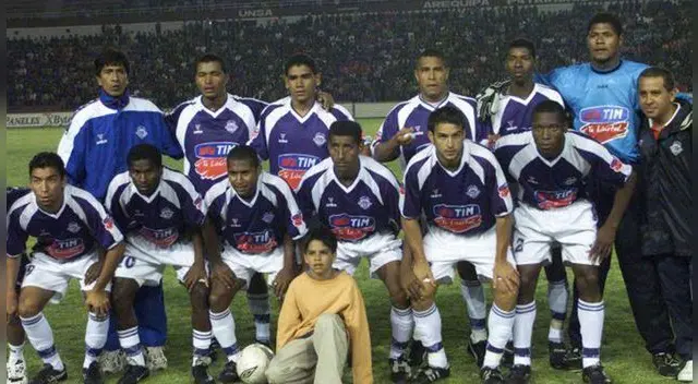 Estudiantes de Medicina de Ica celebra su aniversario añorando su paso por Primera División Estudiantes de Medicina de Ica celebra su aniversario añorando su paso por Primera División