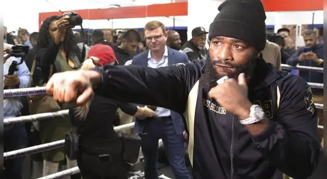 Broner fue elegido entre los 10 mejores boxeadores de la revista The Ring en el peso superligero Broner fue elegido entre los 10 mejores boxeadores de la revista The Ring en el peso superligero