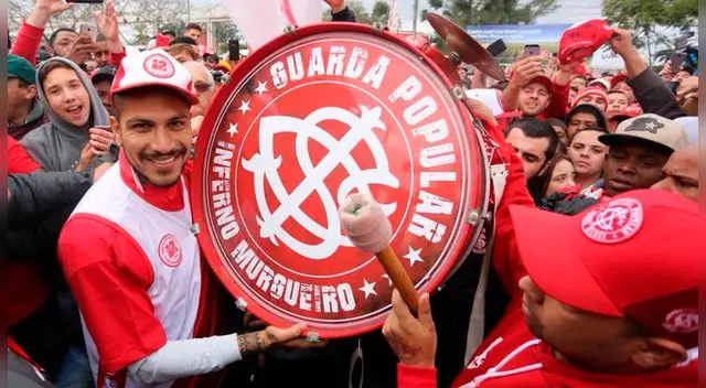 Paolo Guerrero │ Inter de Porto Alegre: Delantero peruano generó 10 mil socios al club y vendió miles de camisetas │ VIDEO Paolo Guerrero │ Inter de Porto Alegre: Delantero peruano generó 10 mil socios al club y vendió miles de camisetas │ VIDEO