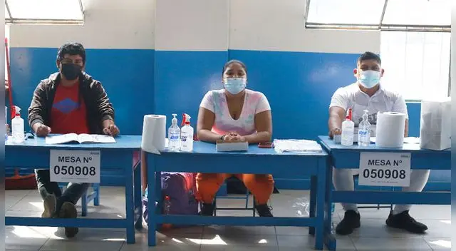 Miembros de mesa pueden tramitar una justificación o excusa para no ejercer su labor. Miembros de mesa pueden tramitar una justificación o excusa para no ejercer su labor.