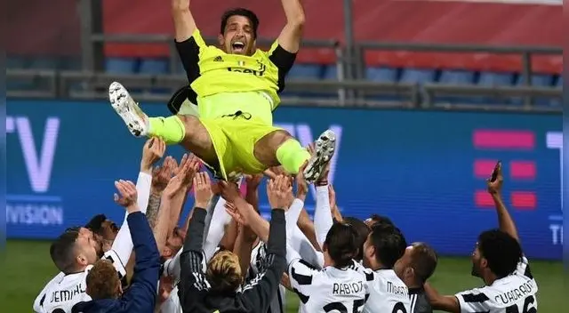 Buffon igualó a Mancini como los máximos ganadores de la Copa Italia