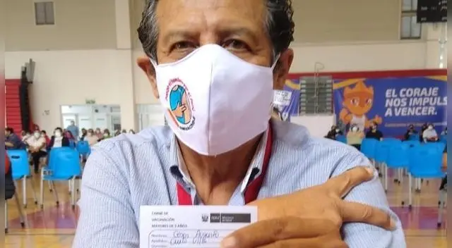 César Cueto recibió la vacuna contra la COVID-19