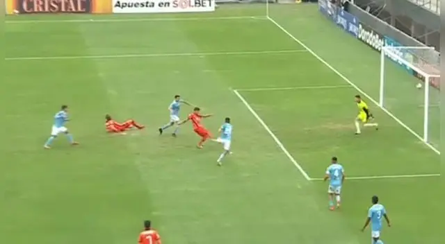 Beto da Silva falló gol frente al arco ante Sporting Cristal Beto da Silva falló gol frente al arco ante Sporting Cristal