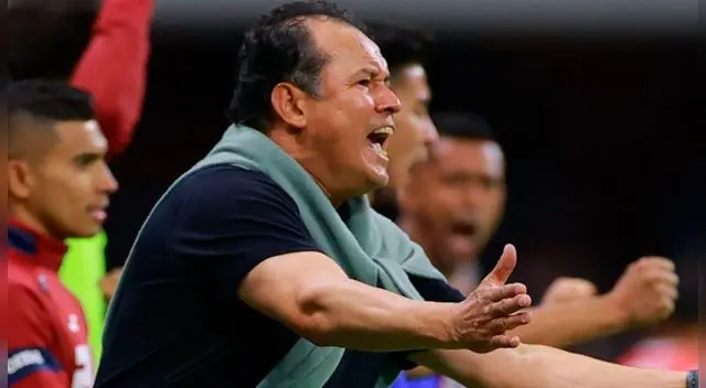 Juan Reynoso accedió a la final de la Liga MX con Cruz Azul. Juan Reynoso accedió a la final de la Liga MX con Cruz Azul.