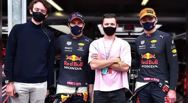 Sergio Pérez recibió la visitar de Tom Holland en la Fórmula 1.