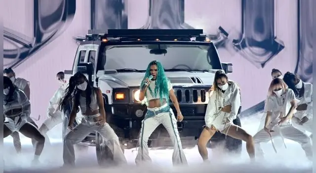 La colombiana Karol G se presentó en los Billboard Music Awards 2021. La colombiana Karol G se presentó en los Billboard Music Awards 2021.