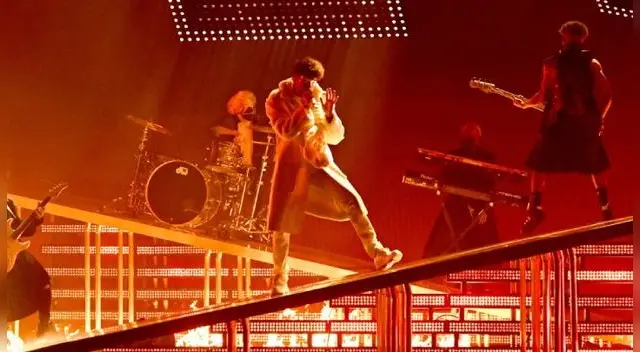 Bad Bunny se presentó en los Billboard Music Awards 2021. Bad Bunny se presentó en los Billboard Music Awards 2021.