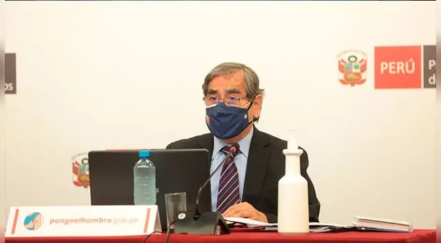 Óscar Ugarte dio detalles sobre la vacunación de todos los peruanos contra la COVID-19