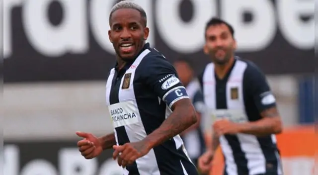 Jefferson Farfán se encuentra lesionado actualmente en Alianza Lima.