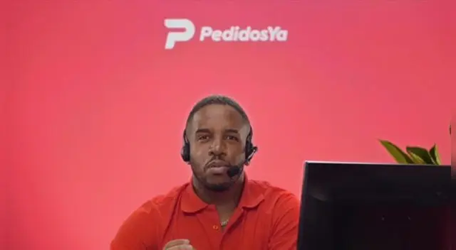 Jefferson Farfán se 'recursea' atendiendo reclamos en PedidosYa Jefferson Farfán se 'recursea' atendiendo reclamos en PedidosYa