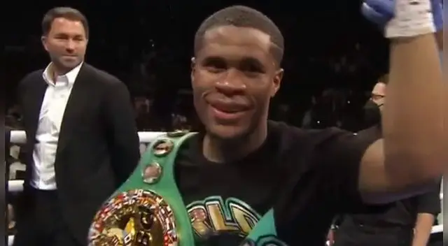 Haney ganó a Linares en pelea de boxeo