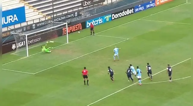 Riquelme anotó el 2-0 de Cristal Riquelme anotó el 2-0 de Cristal