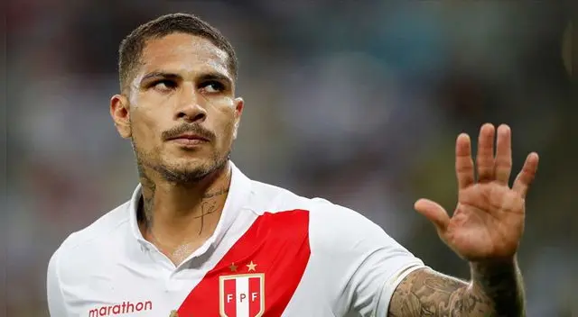 Paolo Guerrero llegó a Lima para unirse a la Selección Peruana