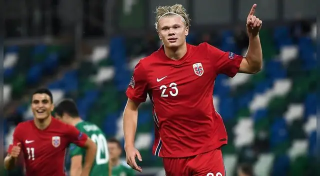 Haaland tiene contrato con Borussia Dortmund hasta junio del 2024. Haaland tiene contrato con Borussia Dortmund hasta junio del 2024.