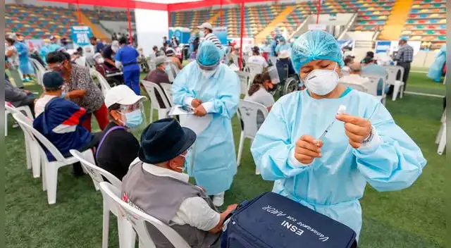 El proceso de vacunación contra la COVID-19 se sigue realizando en el país.