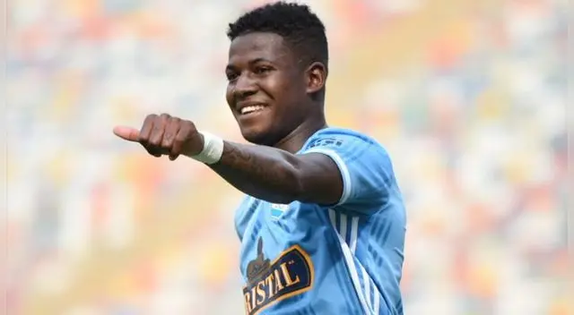 Washington Corozo dejará Sporting Cristal para jugar en Pumas
