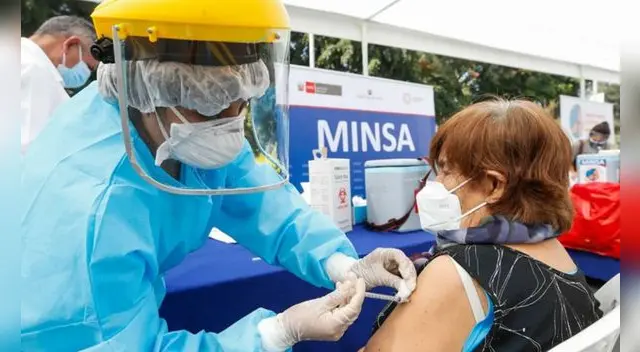 Minsa pondrá segunda dosis a rezagados en 31 centros de vacunación. Foto: Andina