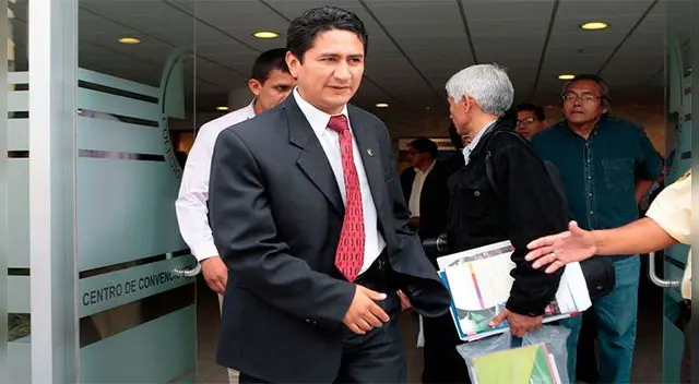 Fiscalía abre investigación preliminar a Vladimir Cerrón
