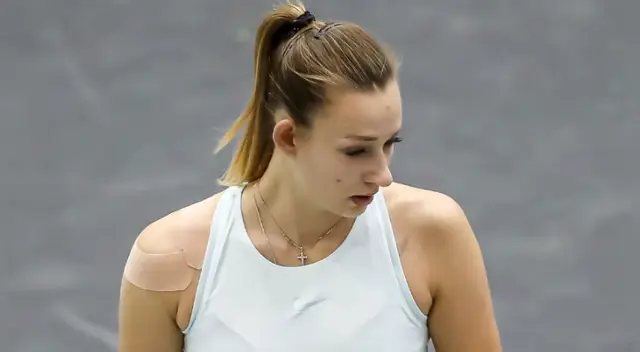 Yana Sizikova arrestada tras disputar dobles de Roland Garros Yana Sizikova arrestada tras disputar dobles de Roland Garros