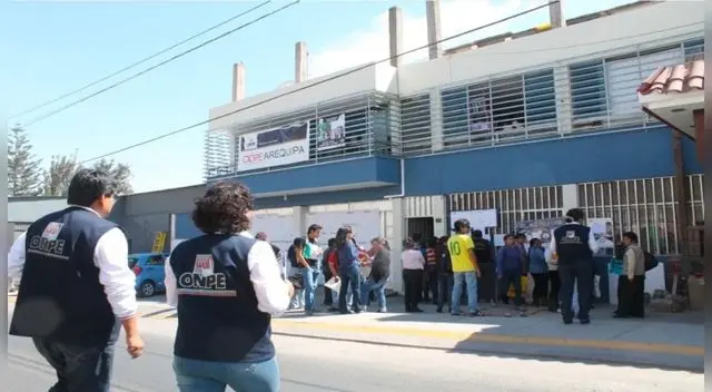 ONPE inicia con la distribución de material electoral