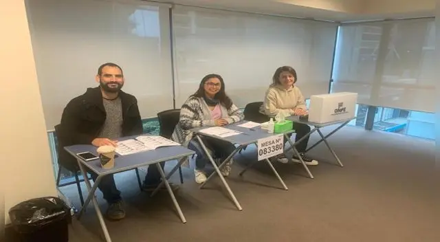 Elecciones 2021: peruanos en el exterior inician con votación para la segunda vuelta