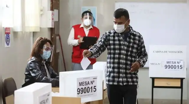 Entérate cómo presentar tu dispensa o justificación en caso no hayas asistido a tu centro de votación.