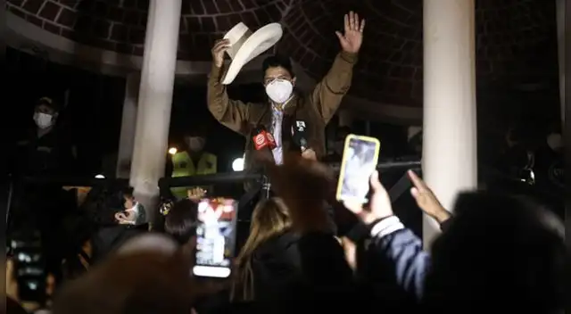 Pedro Castillo recibirá el flash electoral en Tacabamba para así cuidar a sus padres