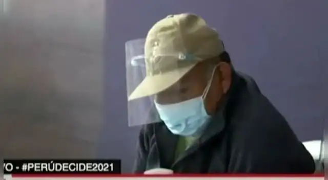 Adulto mayor se ofreció como miembro de mesa en SMP - VIDEO