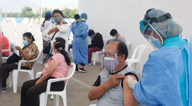 Revisa tu cita de vacunación en el portal Pongo el Hombro.