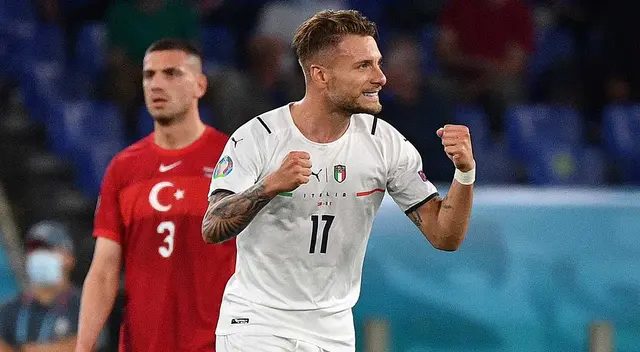 Ciro Immobile festeja el segundo gol de Italia en su estreno en la Eurocopa. Ciro Immobile festeja el segundo gol de Italia en su estreno en la Eurocopa.