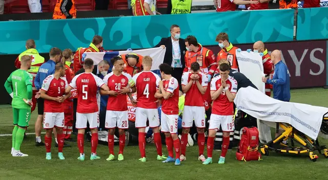 Christian Eriksen se desmayado durante la Eurocopa Christian Eriksen se desmayado durante la Eurocopa