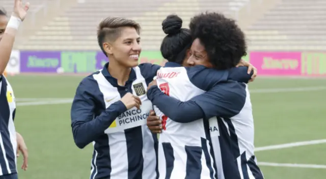 Alianza Lima goleó 3-0 a Sporting Cristal y está imparable en la Liga Femenina Alianza Lima goleó 3-0 a Sporting Cristal y está imparable en la Liga Femenina