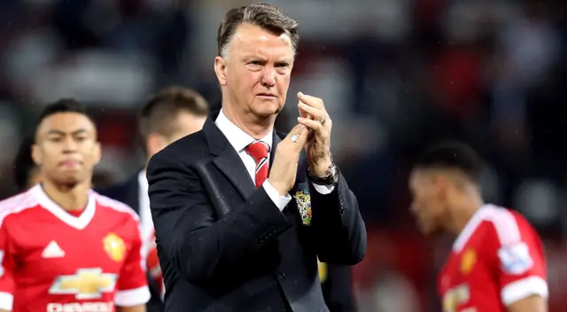 Van Gaal volverá a dirigir al aceptar oferta del Tesltar de Holanda