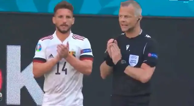 Eriksen recibió homenajes en el duelo de Dinamarca-Bélgica.