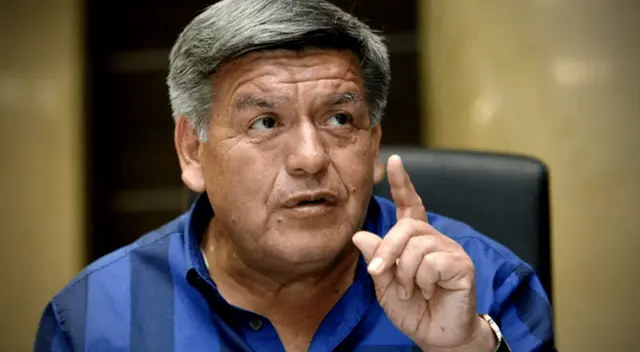 Cesar Acuña reacciona asi a la censura de la Mesa Directiva