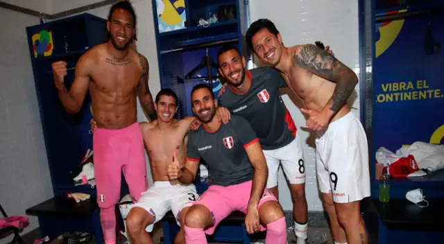Gianluca Lapadula fue titular en el triunfo sobre Colombia por Copa América 2021. Gianluca Lapadula fue titular en el triunfo sobre Colombia por Copa América 2021.